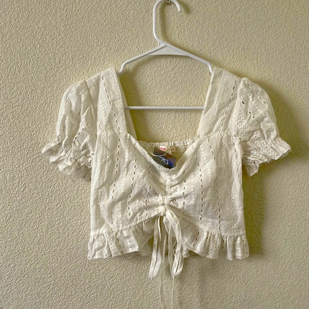 White ROMWE cropped blouse
